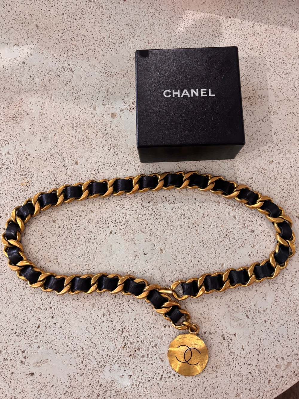 Authentic CHANEL 1994 runway gold plated leather chain charm belt 84cm